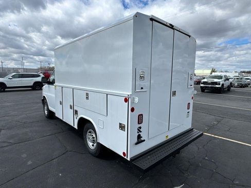 New 2026 Chevrolet Express 3500 w/ Power Convenience Package RWD image 6