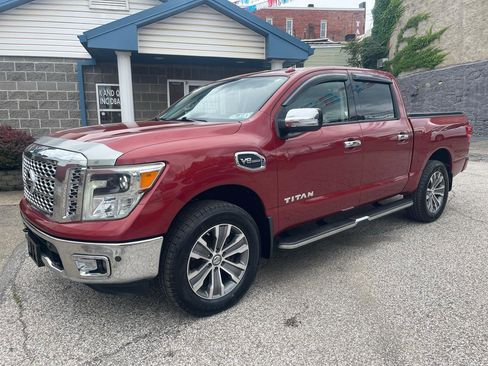 Used 2017 Nissan Titan SL AWD/4WD image 1