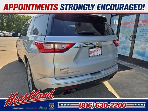 Used 2021 Chevrolet Traverse Premier AWD/4WD image 8