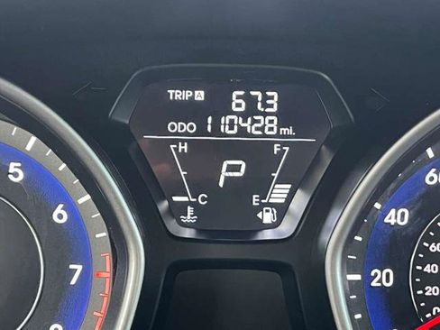 Used 2011 Hyundai Elantra GLS image 31