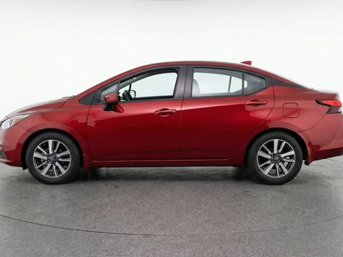 Used 2025 Nissan Versa SV image 5