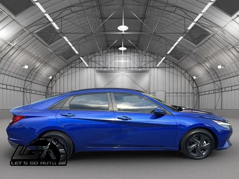 Used 2021 Hyundai Elantra SEL FWD image 8