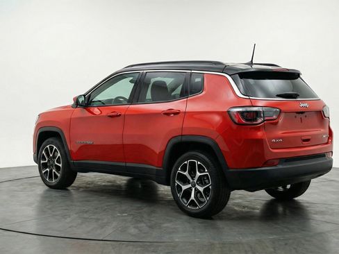 Used 2025 Jeep Compass Limited AWD/4WD image 6