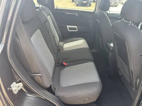 Used 2014 Chevrolet Captiva Sport LT FWD image 15