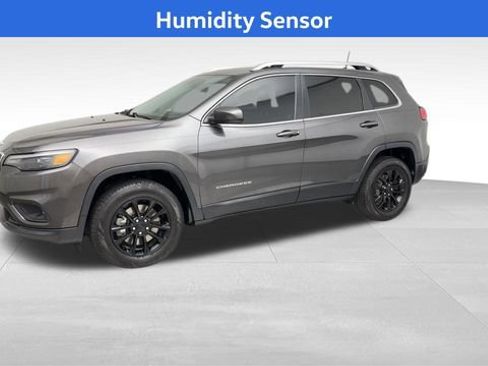 Used 2019 Jeep Cherokee Latitude Plus w/ Comfort/Convenience Group AWD/4WD image 7