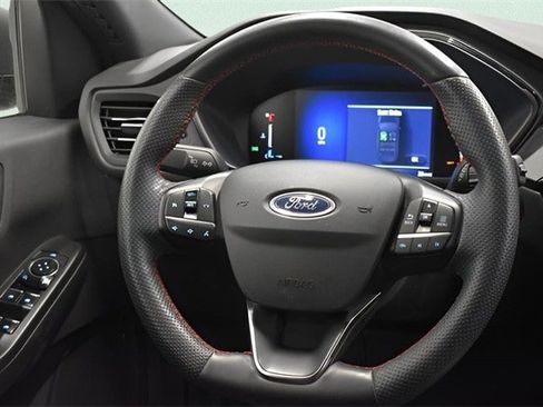 Used 2023 Ford Escape ST-Line image 26
