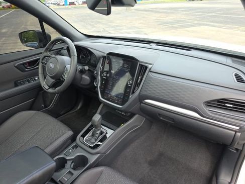Used 2025 Subaru Forester Premium AWD/4WD image 20