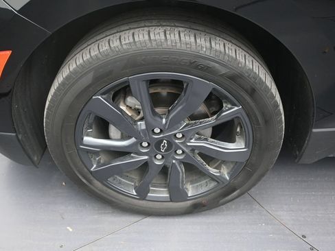 Used 2023 Chevrolet Equinox RS w/ RS Leather Package FWD image 9