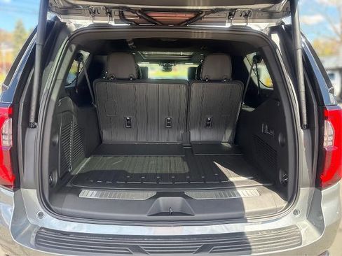 New 2026 GMC Yukon XL AT4 Ultimate AWD/4WD image 13