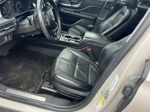 Used 2022 Lincoln Corsair AWD w/ Premium Package image 33