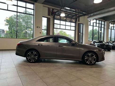 Used 2025 Mercedes-Benz CLA 250 4MATIC image 5