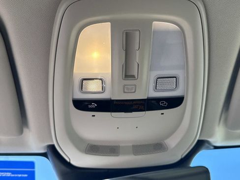 New 2026 Volvo XC60 B5 Plus w/ Climate Package image 25