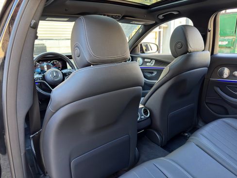 Used 2021 Mercedes-Benz E 350 Sedan w/ Premium Package image 38