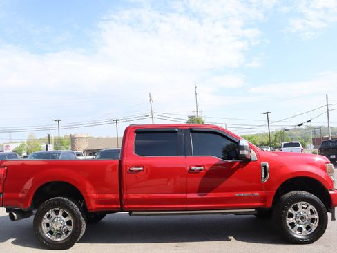 Used 2020 Ford F350 Platinum image 5