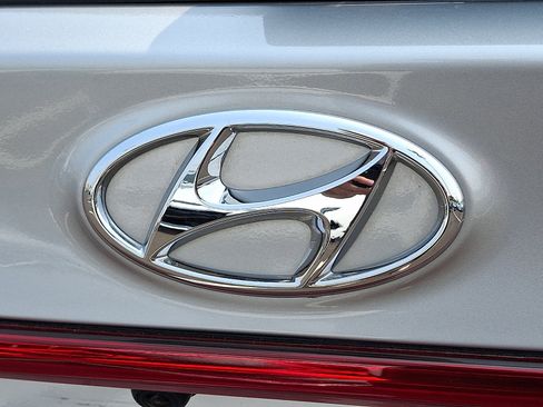 Certified 2023 Hyundai Santa Fe Limited AWD/4WD image 30