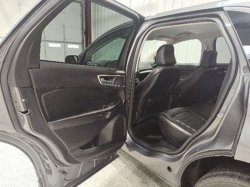 Used 2023 Ford Edge SEL w/ Convenience Package AWD/4WD image 13