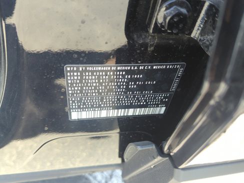 New 2026 Volkswagen Taos S image 24