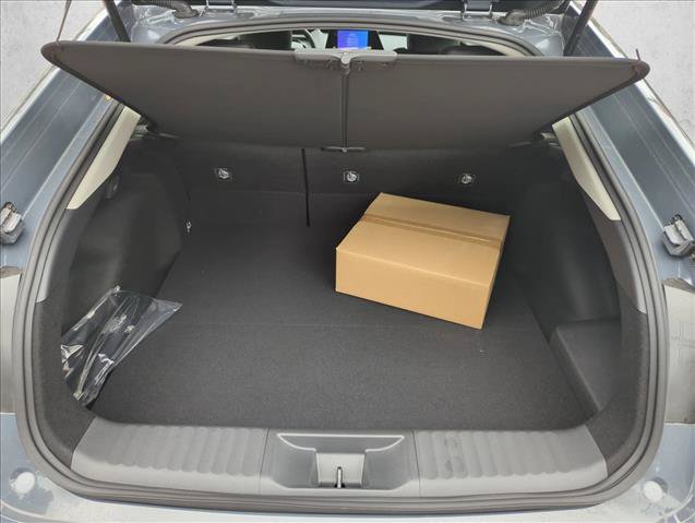 New 2026 Toyota Prius Plug-In Hybrid FWD image 9