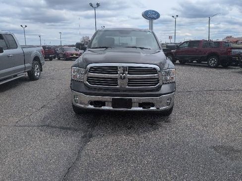 Used 2019 RAM 1500 Big Horn AWD/4WD image 3