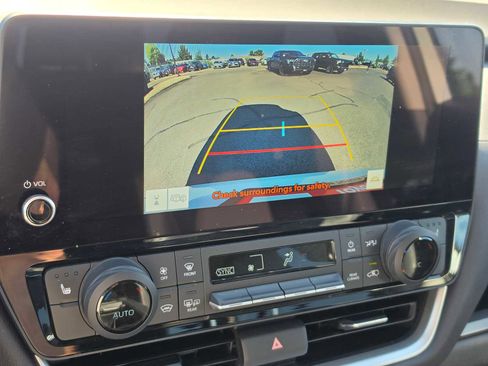Used 2024 Toyota Grand Highlander AWD image 31