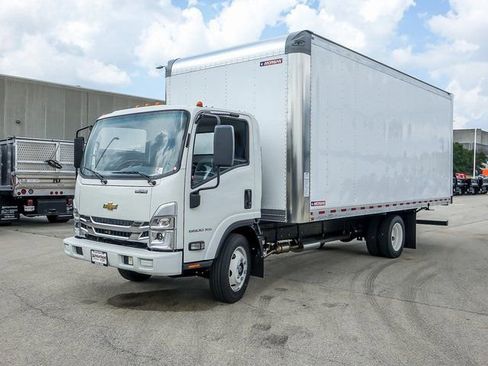 New 2025 Chevrolet Low Cab Forward 5500XG RWD image 7