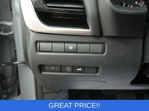 Used 2023 Nissan Rogue SL w/ SL Premium Package AWD/4WD image 16