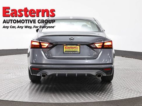 Used 2019 Nissan Altima 2.5 SR AWD/4WD image 6