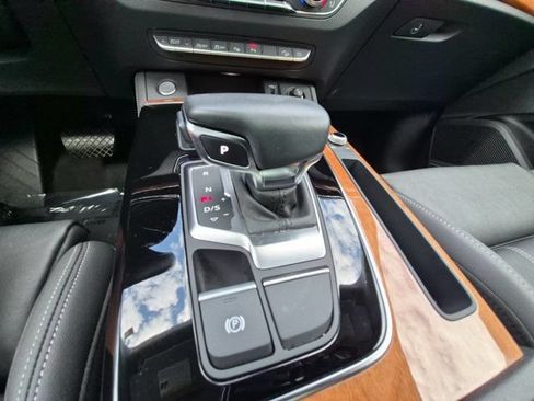 Used 2023 Audi Q5 2.0T Prestige w/ Prestige Package AWD/4WD image 15