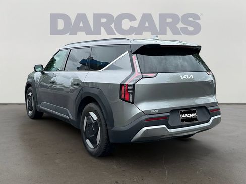 Used 2024 Kia EV9 Wind AWD/4WD image 5