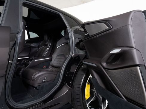 Used 2023 Ferrari Purosangue AWD/4WD image 31