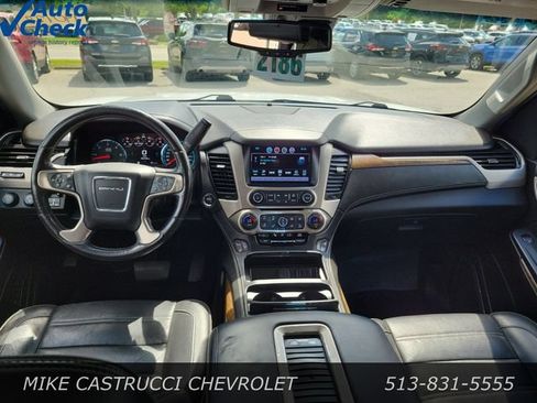 Used 2018 GMC Yukon XL Denali AWD/4WD image 10