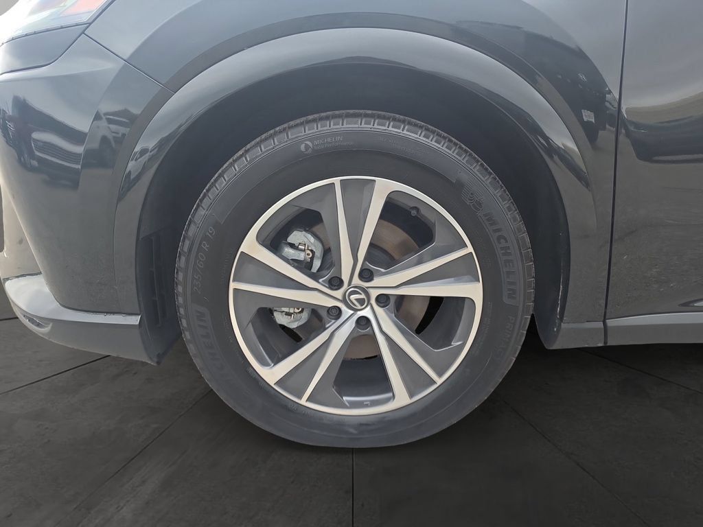 Used 2025 Lexus RX 350 FWD w/ Accessory Package (K3) image 17
