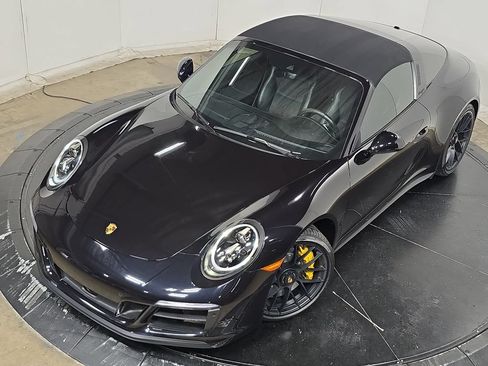 Certified 2019 Porsche 911 Targa 4 GTS AWD/4WD image 31