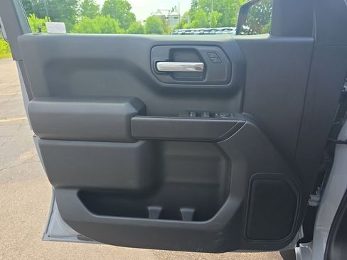 Used 2024 Chevrolet Silverado 1500 Custom AWD/4WD image 25