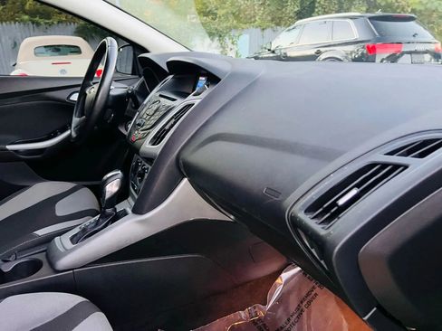 Used 2012 Ford Focus SE image 14