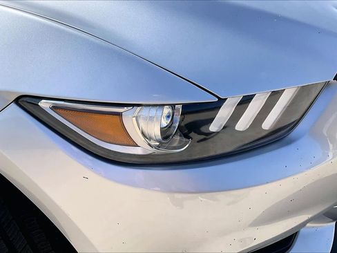 Used 2016 Ford Mustang Coupe image 24