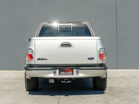 Used 2004 Ford F150 Lightning RWD image 8