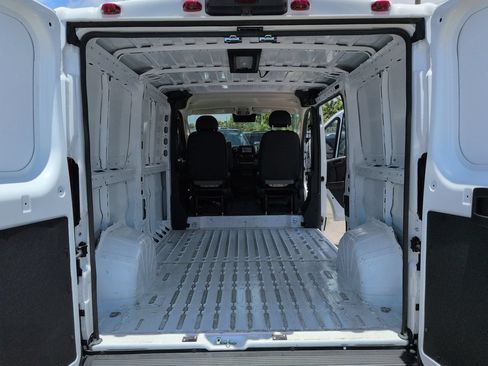 Used 2025 RAM ProMaster 2500 w/ Convenience Group FWD image 13