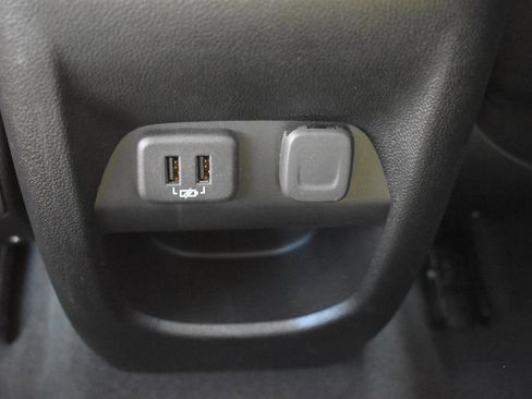 Used 2022 Chevrolet Colorado LT image 20