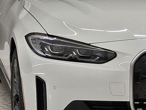 Certified 2023 BMW i4 eDrive40 w/ Premium Package RWD image 9