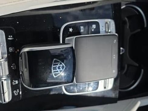 Used 2023 Mercedes-Benz Maybach GLS 600 4MATIC image 18