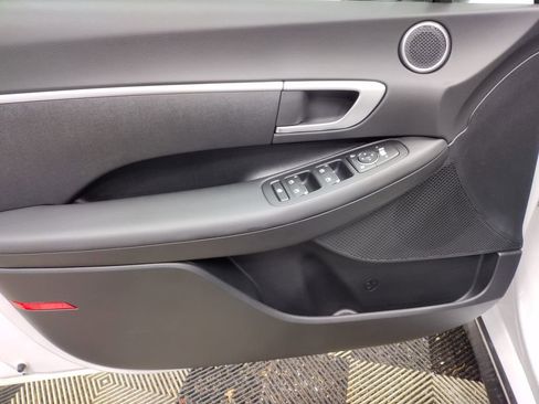 Used 2025 Hyundai Sonata SE FWD image 16