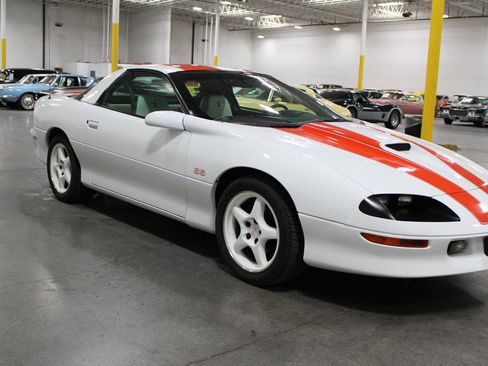 Used 1997 Chevrolet Camaro SS w/ SS Alteration Pkg RWD image 18