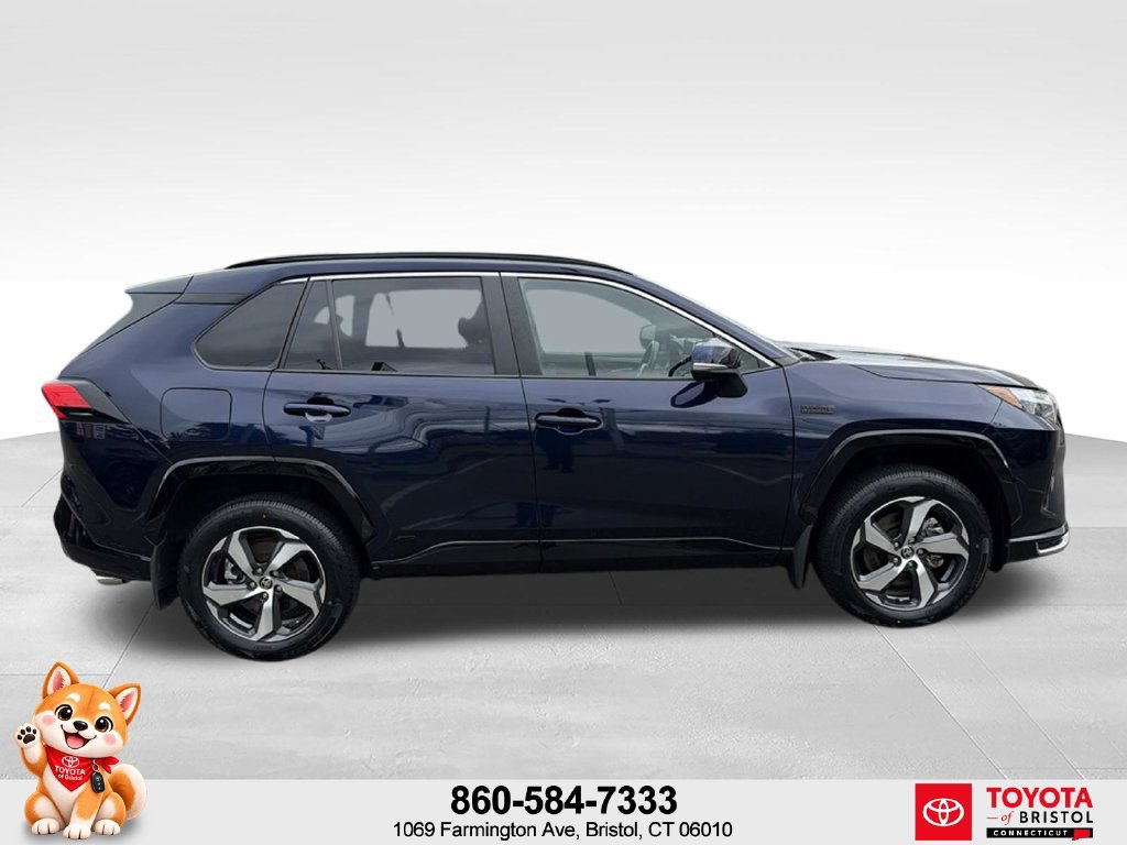 Used 2024 Toyota RAV4 SE w/ Weather & Moonroof Package AWD/4WD image 8