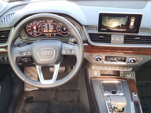 Used 2020 Audi Q5 2.0T Premium Plus AWD/4WD image 10