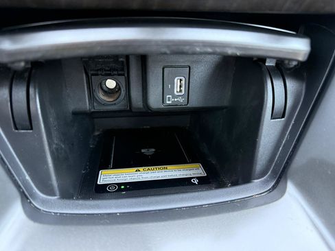 Used 2018 Honda Accord Touring image 37