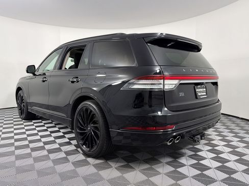 Used 2023 Lincoln Aviator Reserve w/ Equipment Group 201A RWD image 3