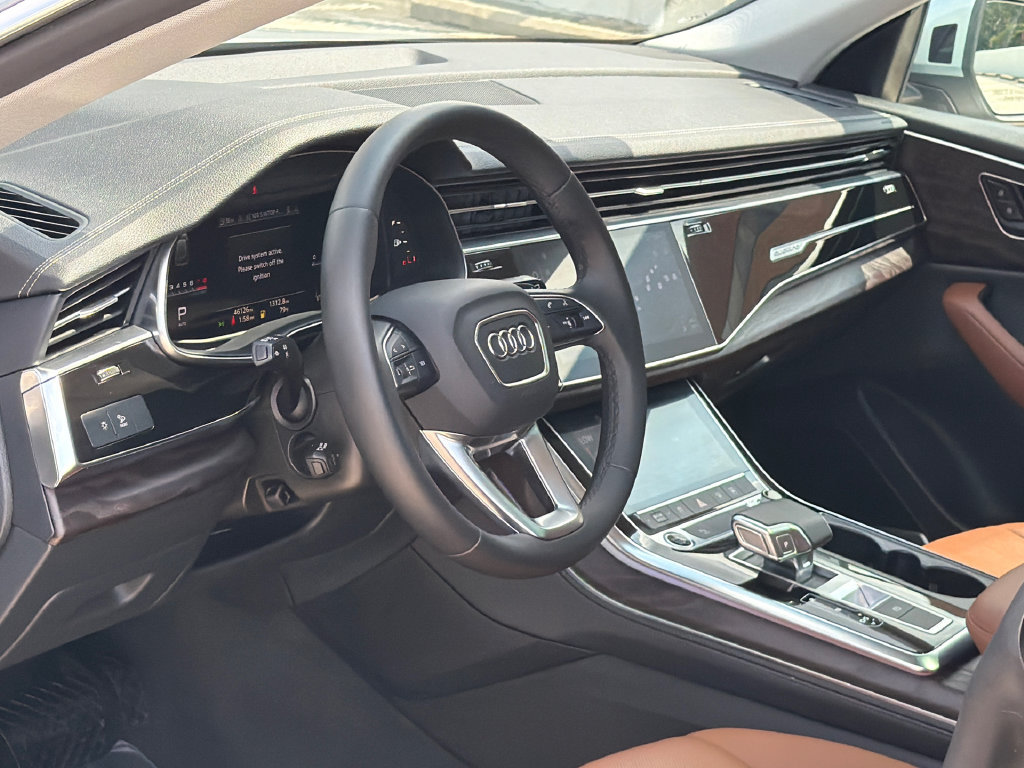 Used 2023 Audi Q8 Premium Plus w/ Premium Plus Package AWD/4WD image 17