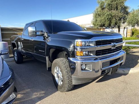 Used 2015 Chevrolet Silverado 2500 LTZ AWD/4WD image 5
