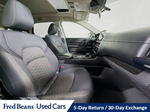 Used 2023 Nissan Pathfinder SV w/ SV Premium Package AWD/4WD image 36